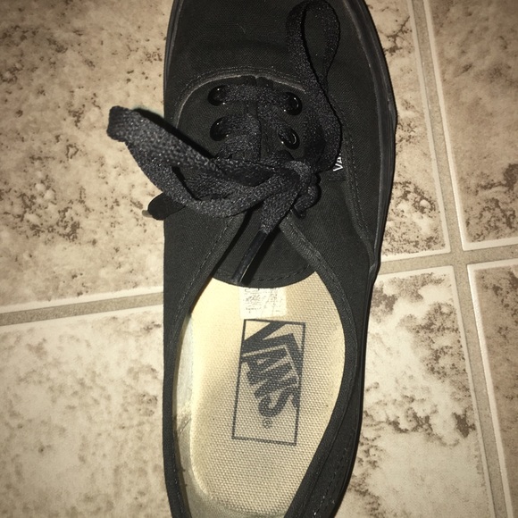 Vans - Picture 2 of 2